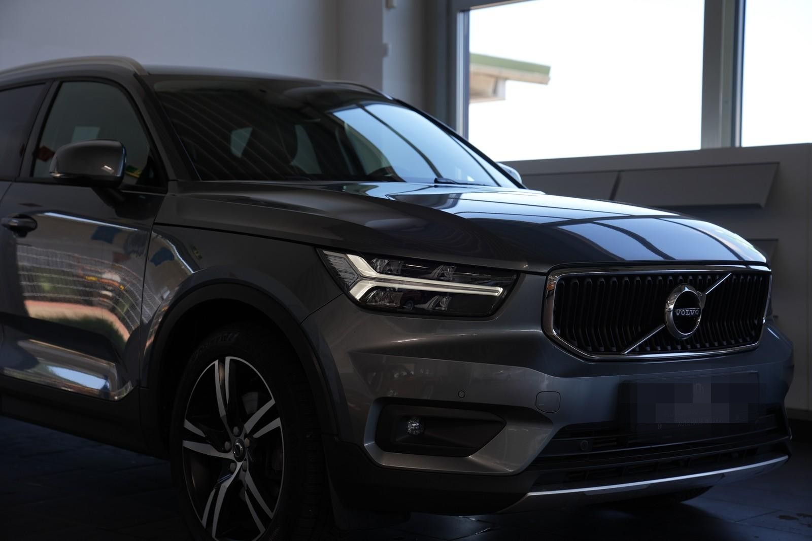 Volvo XC40 Momentum AWD foto 5