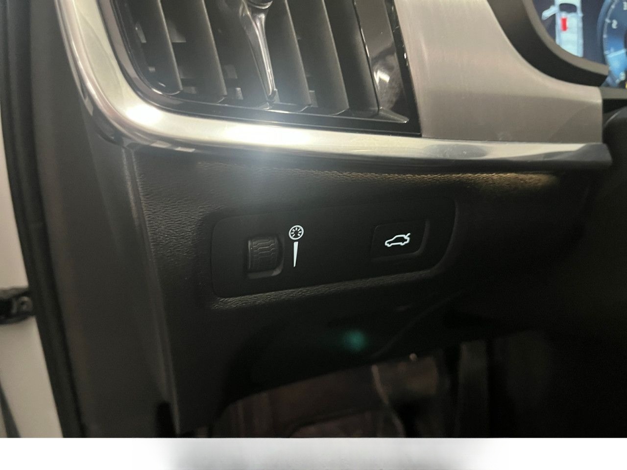 Volvo V90 T5 Momentum ACC ParkAssist Kamera LED Navi foto 23