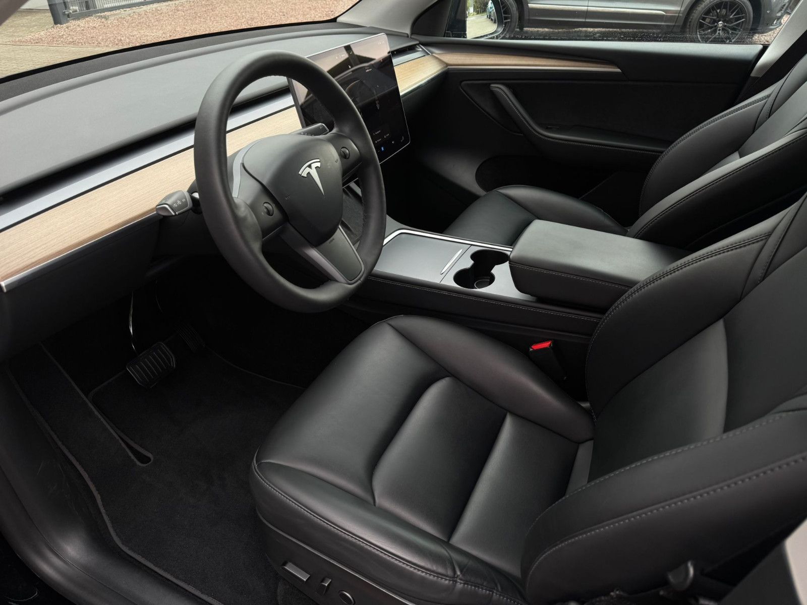 Tesla Model Y RWD Matrix LED Leder AHK SOH 94,4 foto 19