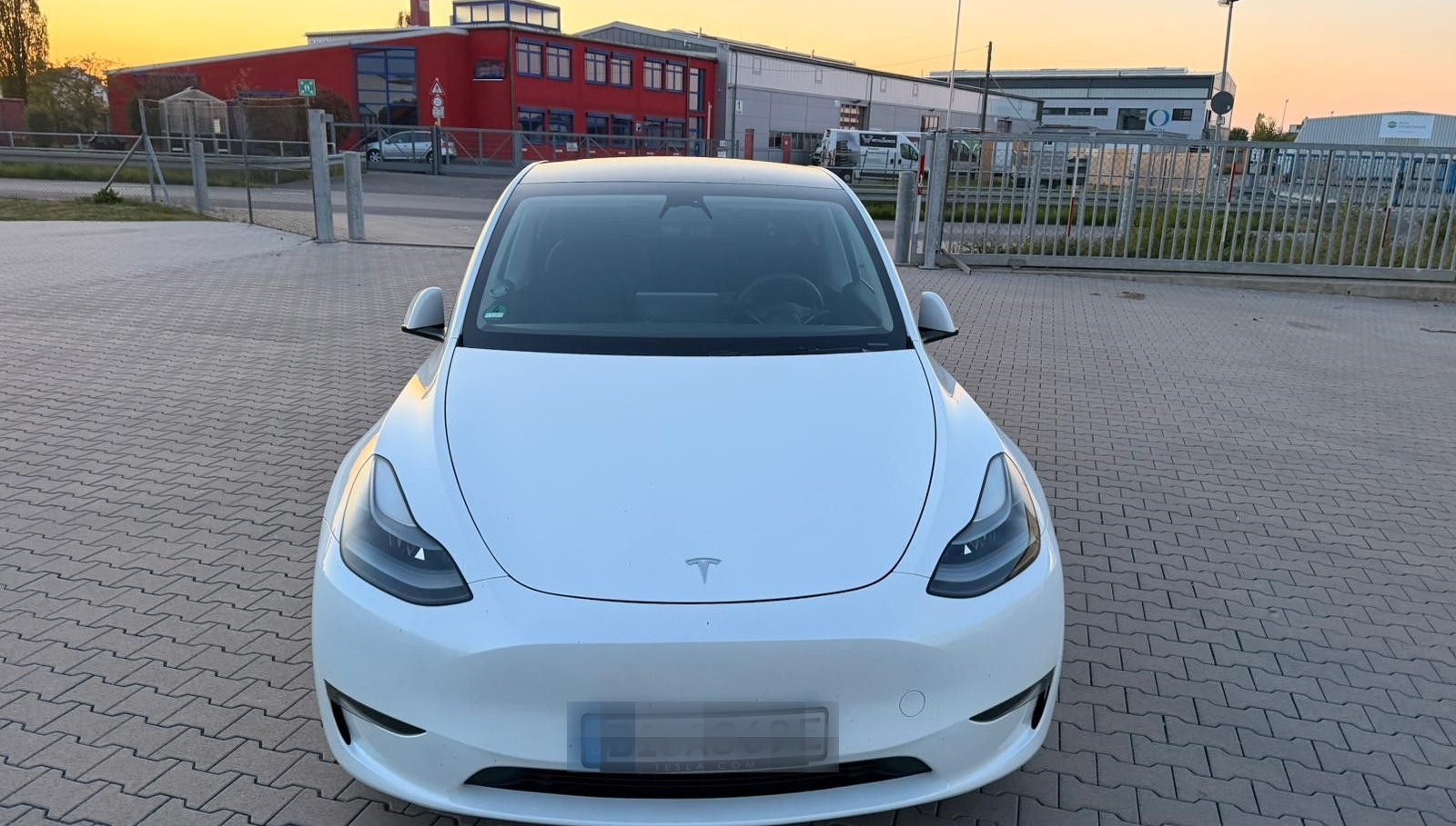 Tesla Model Y Long Range AWD | MwSt. ausweisbar foto 8
