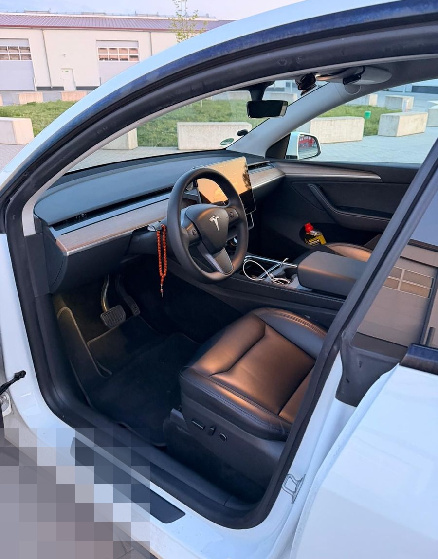 Tesla Model Y Long Range AWD | MwSt. ausweisbar foto 9