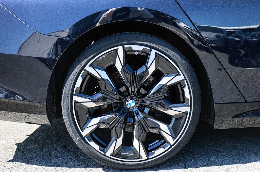 BMW 540d xDrive M-Sport PANO STANDHZ B&W HUD 360° foto 12