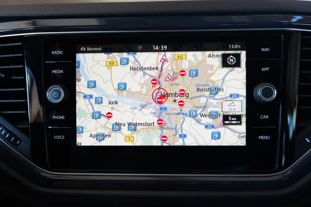 Volkswagen T-Roc 1.5TSI Sport R-Line LED Navi ACC Kamera foto 18