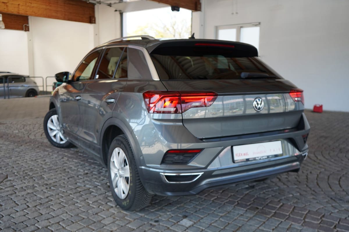 Volkswagen T-Roc 1.5TSI Sport R-Line LED Navi ACC Kamera foto 4