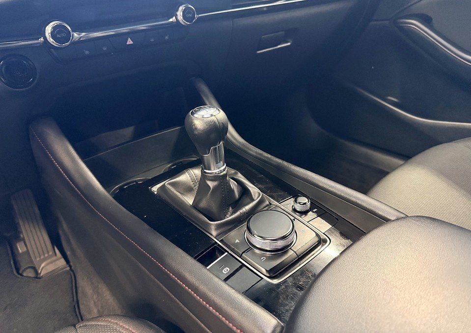 Mazda 3 2.0 Homura 1. Hand Scheckheft - Klima - HUD -  foto 8