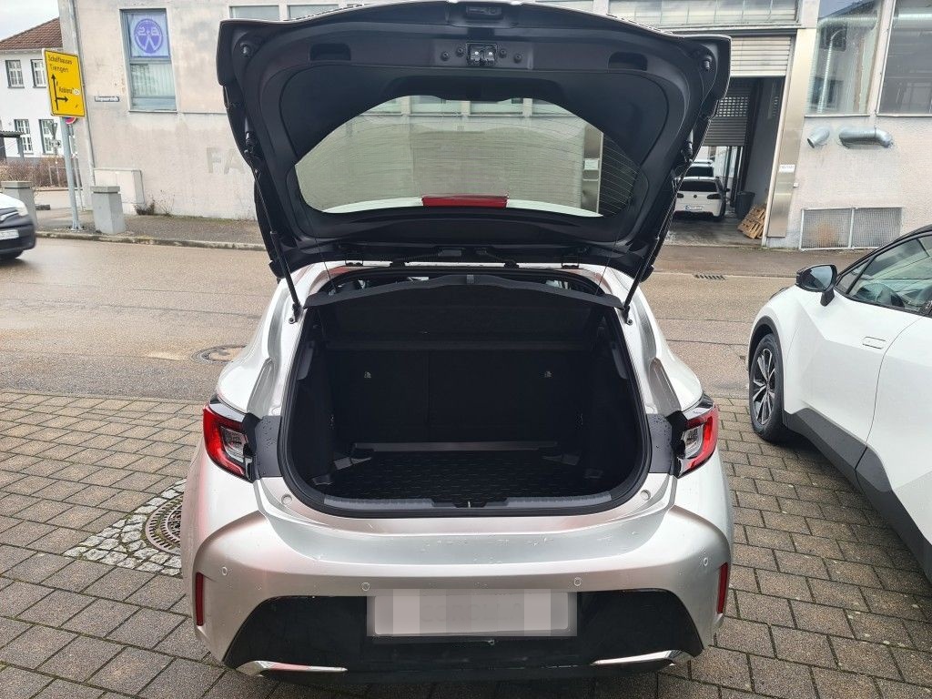 Toyota Corolla 1.8 Hybrid Team D foto 5