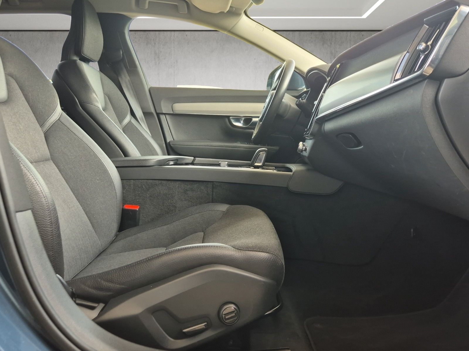 Volvo V90 B4 Momentum Pro H&K LED Kamera Standhzg. foto 16