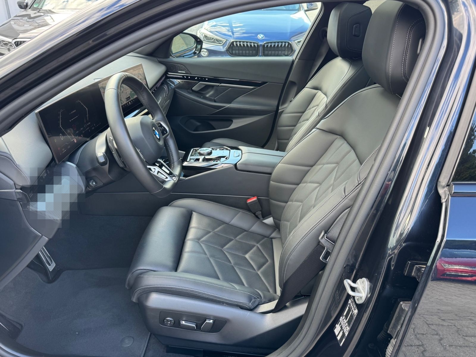 BMW 520d A/M Paket/Panorama/AHK/Head-Up/360 Kamera foto 11