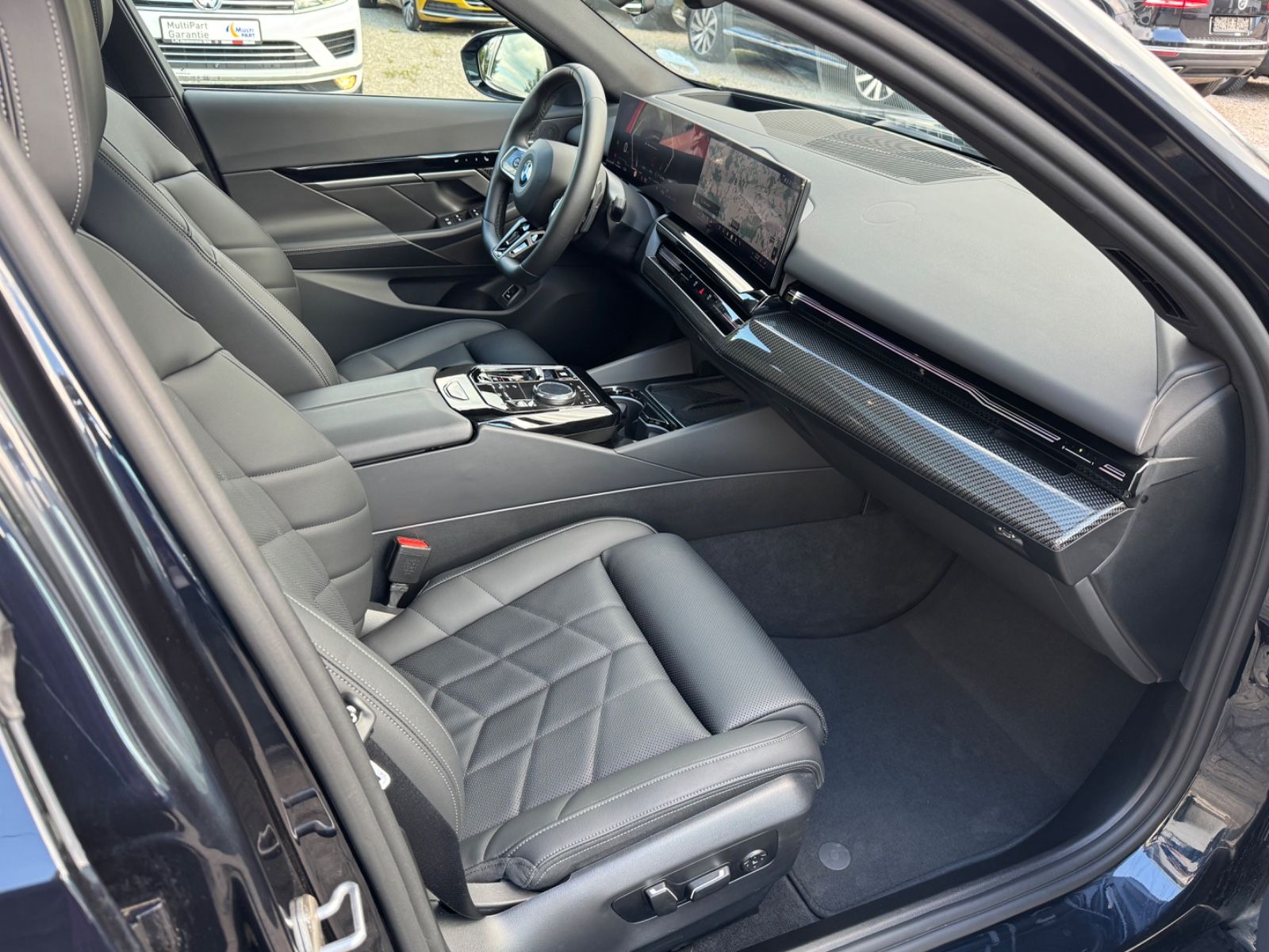 BMW 520d A/M Paket/Panorama/AHK/Head-Up/360 Kamera foto 12