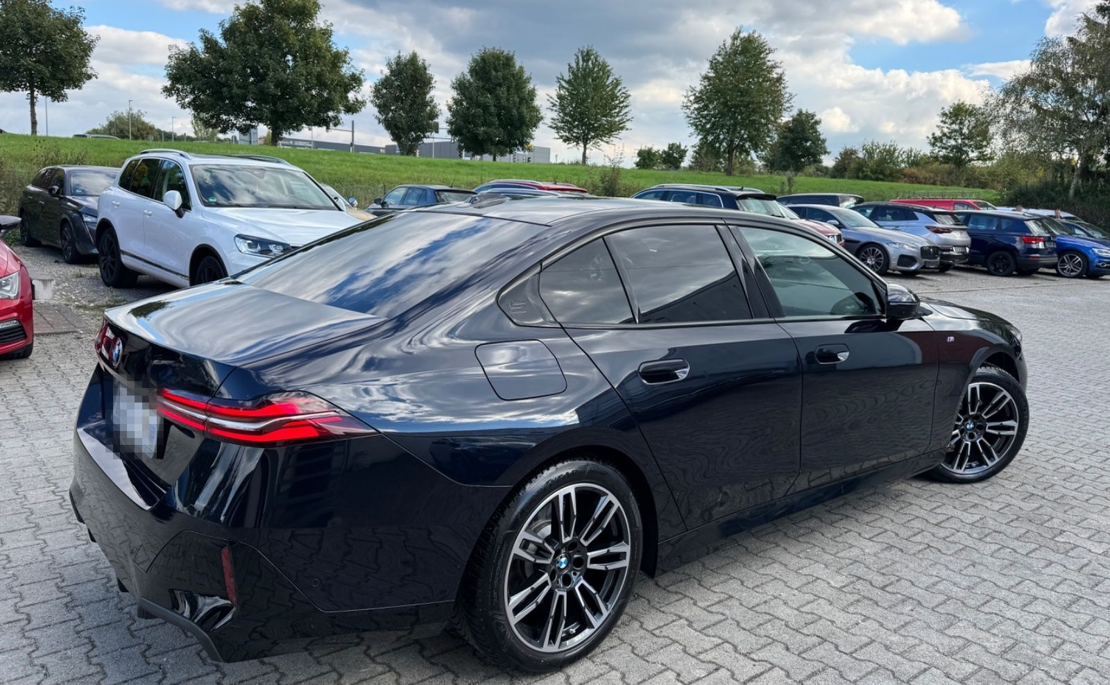 BMW 520d A/M Paket/Panorama/AHK/Head-Up/360 Kamera foto 3