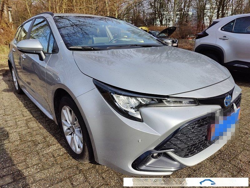 Toyota Corolla 1.8 e-CVT Hybrid Dynamic Aut. LED ACC N foto 3
