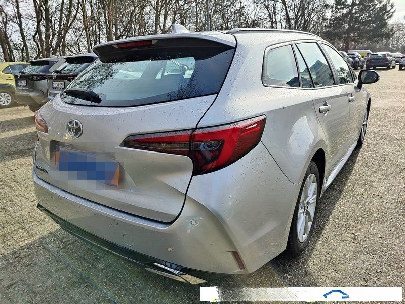 Toyota Corolla 1.8 e-CVT Hybrid Dynamic Aut. LED ACC N foto 4