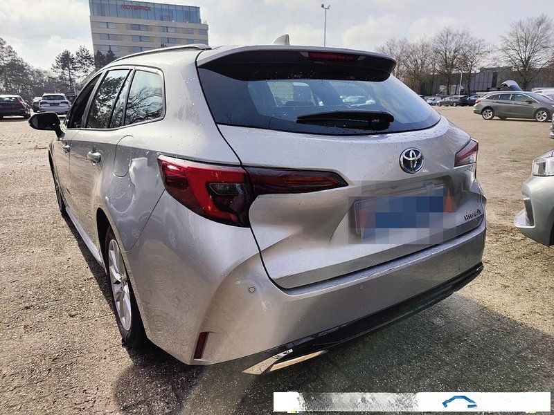 Toyota Corolla 1.8 e-CVT Hybrid Dynamic Aut. LED ACC N foto 6