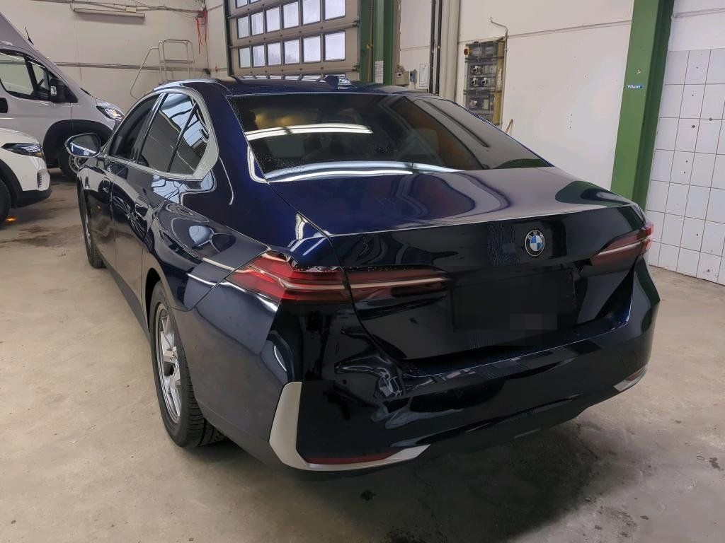BMW 520 d xDrive AHK SpoSi ACC BLIS LED AUT foto 4
