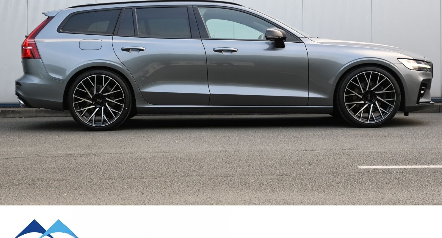 Volvo V60 B4 R Design/ACC/StandH/H&K/Memory/20''/Kamer foto 3