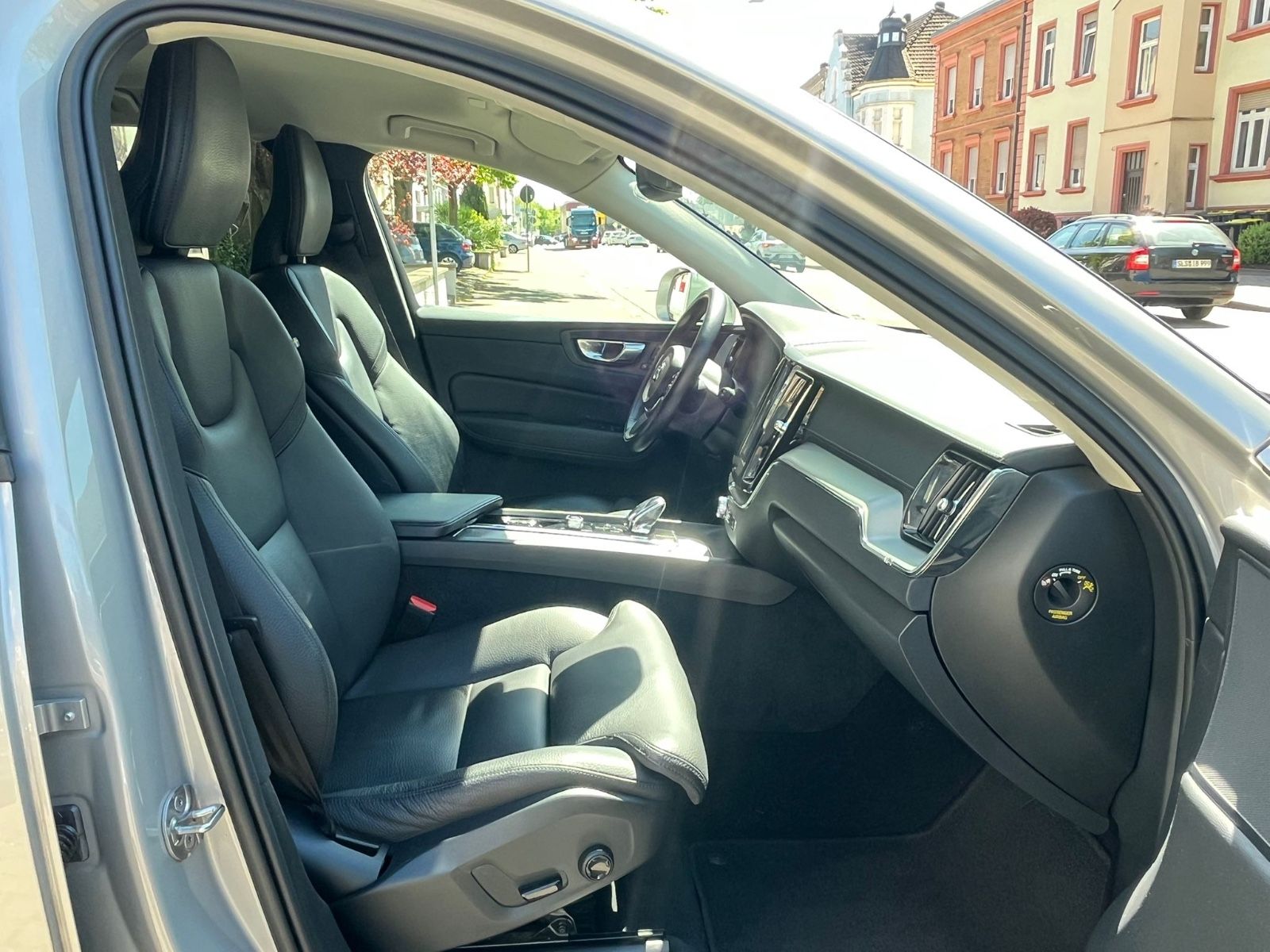 Volvo XC60 B4 Inscription AWD Aut. Leder, Facelift foto 12