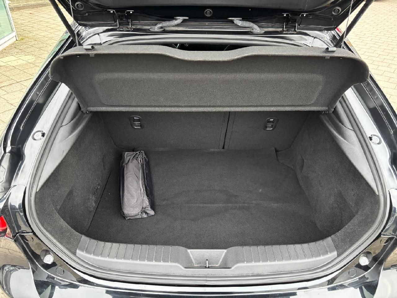Mazda 3 2.0 Aut. Exclusive-Line Navi/Kamera foto 7