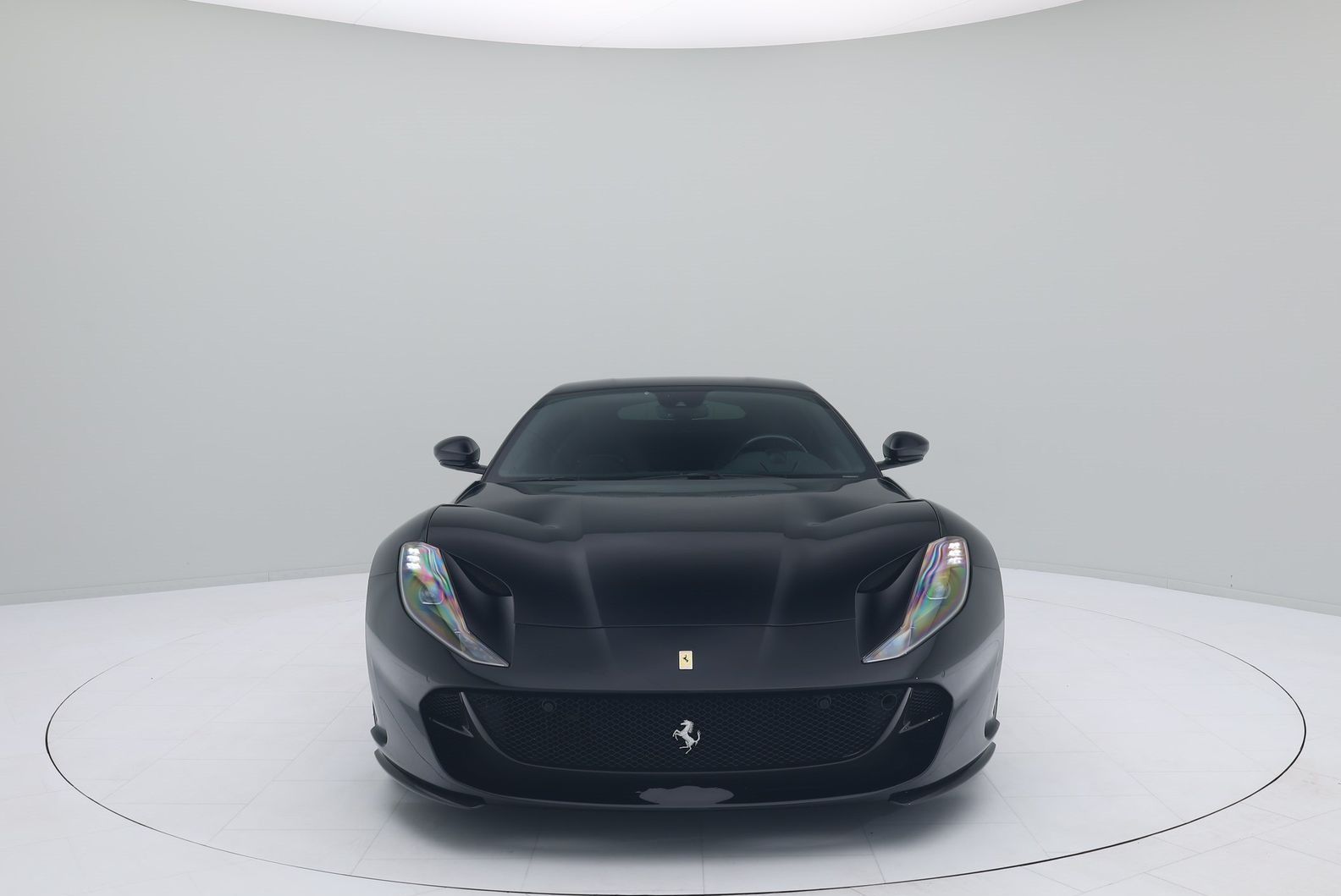 Ferrari 812 Superfast FULL CARBONFIBRE - FERRARI HAMBURG foto 2