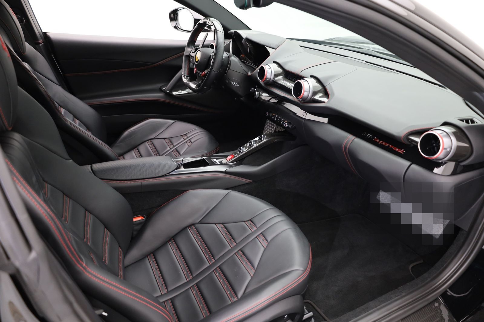 Ferrari 812 Superfast FULL CARBONFIBRE - FERRARI HAMBURG foto 21