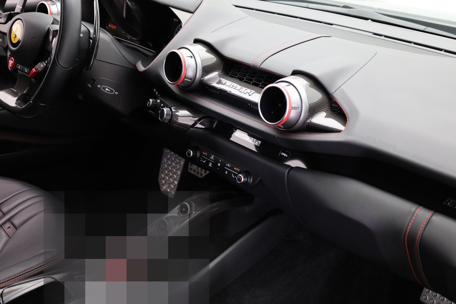 Ferrari 812 Superfast FULL CARBONFIBRE - FERRARI HAMBURG foto 23