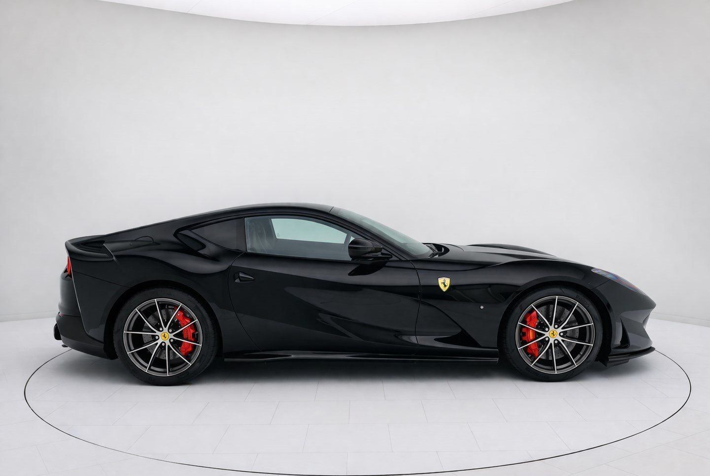 Ferrari 812 Superfast FULL CARBONFIBRE - FERRARI HAMBURG foto 4