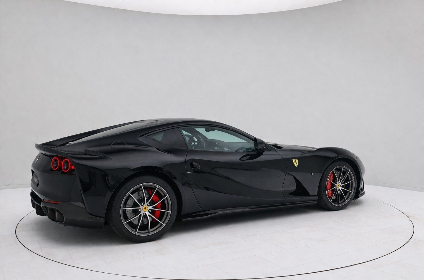 Ferrari 812 Superfast FULL CARBONFIBRE - FERRARI HAMBURG foto 5