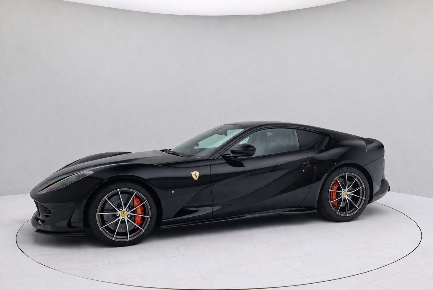 Ferrari 812 Superfast FULL CARBONFIBRE - FERRARI HAMBURG foto 10