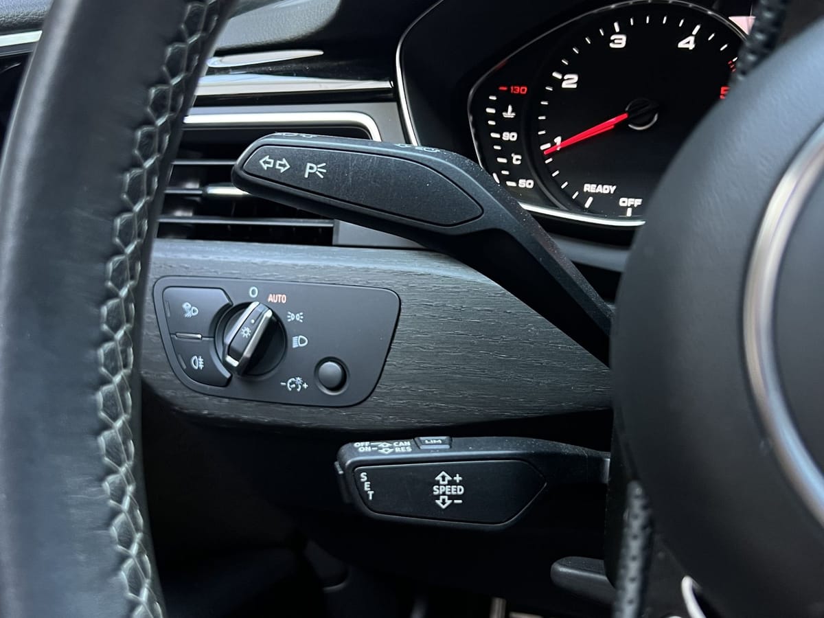 Audi A4 50 TDI Lim. quattro adv. S-Line Navi Led AHK foto 23