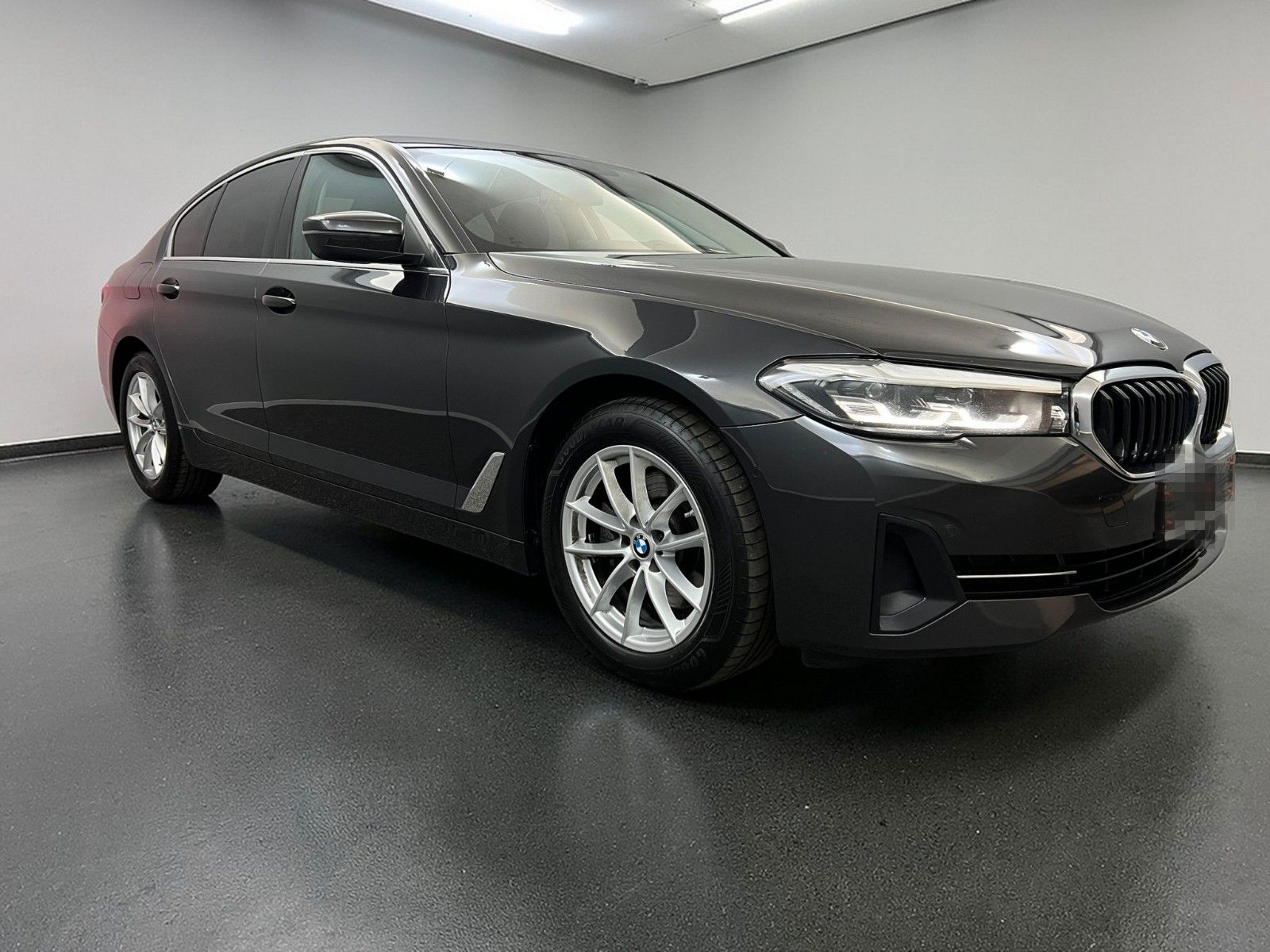 BMW 520d xDrive LED*CARPLAY*WERKSGARANTIE 11/25*MEGA foto 3