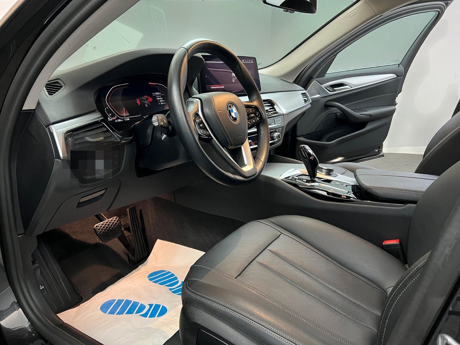 BMW 520d xDrive LED*CARPLAY*WERKSGARANTIE 11/25*MEGA foto 9