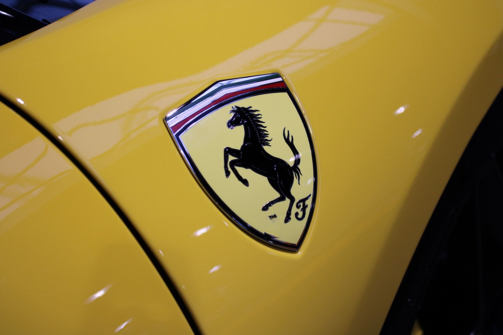 Ferrari F8 TRIBUTO COUPE CARBON/RACING-SEATS/LIFT/JBL foto 12