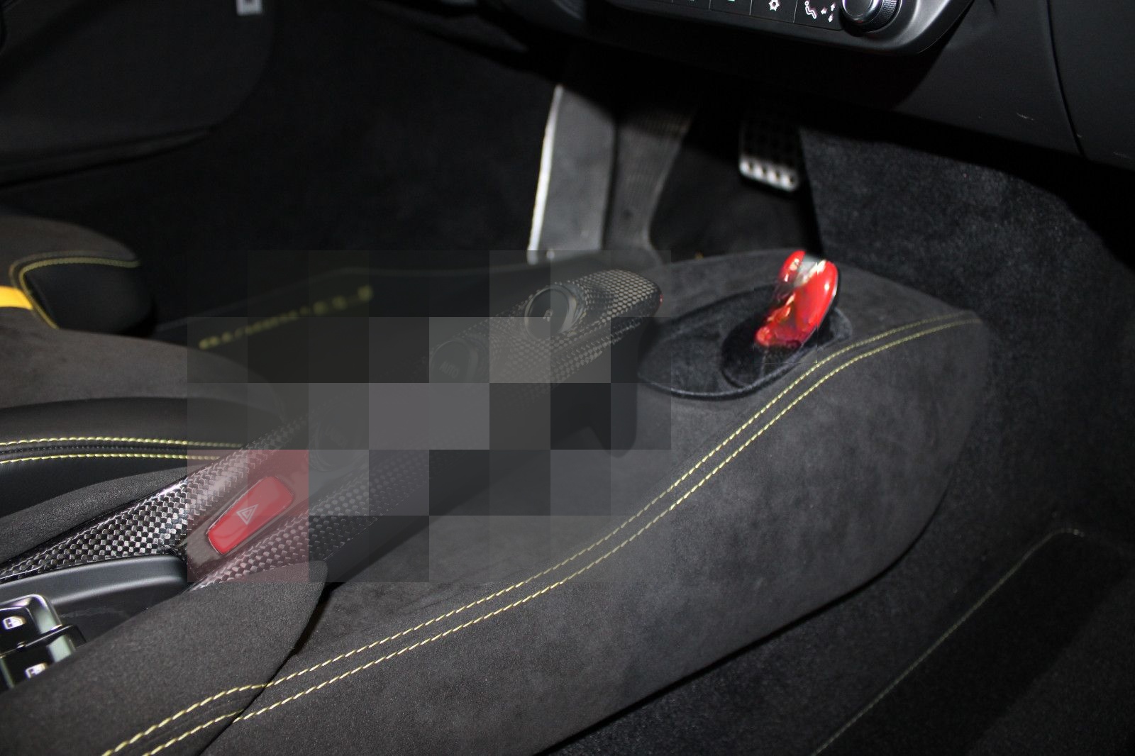 Ferrari F8 TRIBUTO COUPE CARBON/RACING-SEATS/LIFT/JBL foto 20
