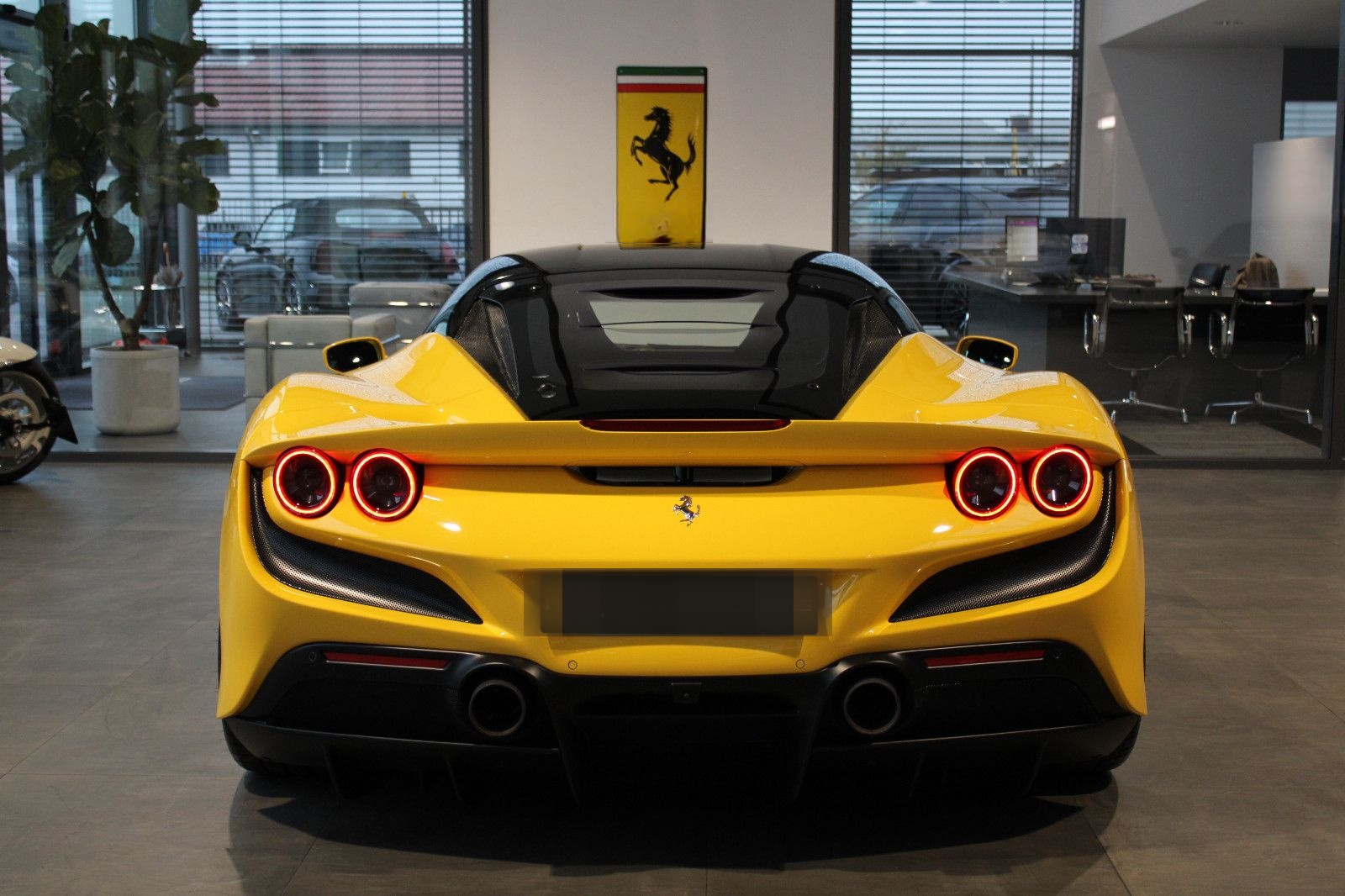 Ferrari F8 TRIBUTO COUPE CARBON/RACING-SEATS/LIFT/JBL foto 5