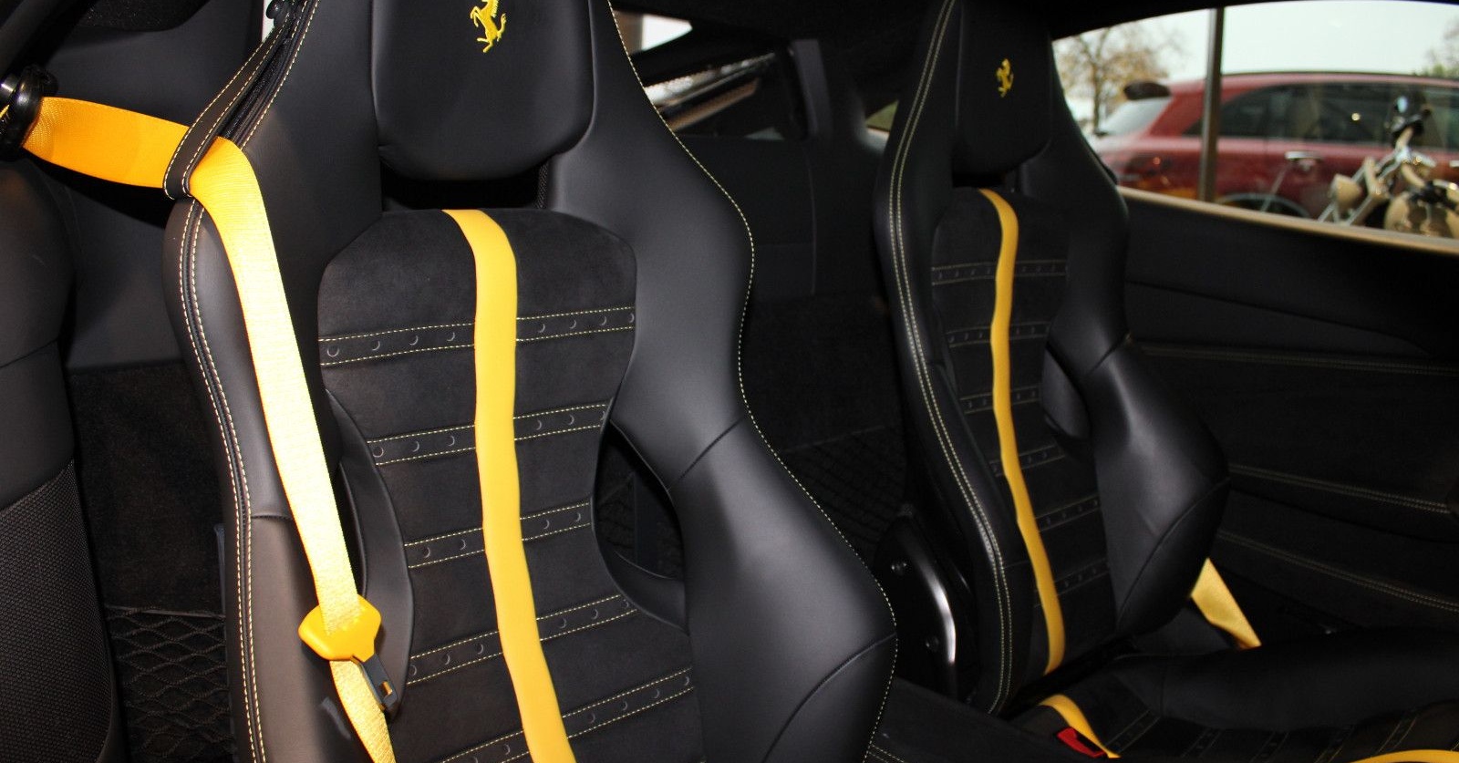 Ferrari F8 TRIBUTO COUPE CARBON/RACING-SEATS/LIFT/JBL foto 9