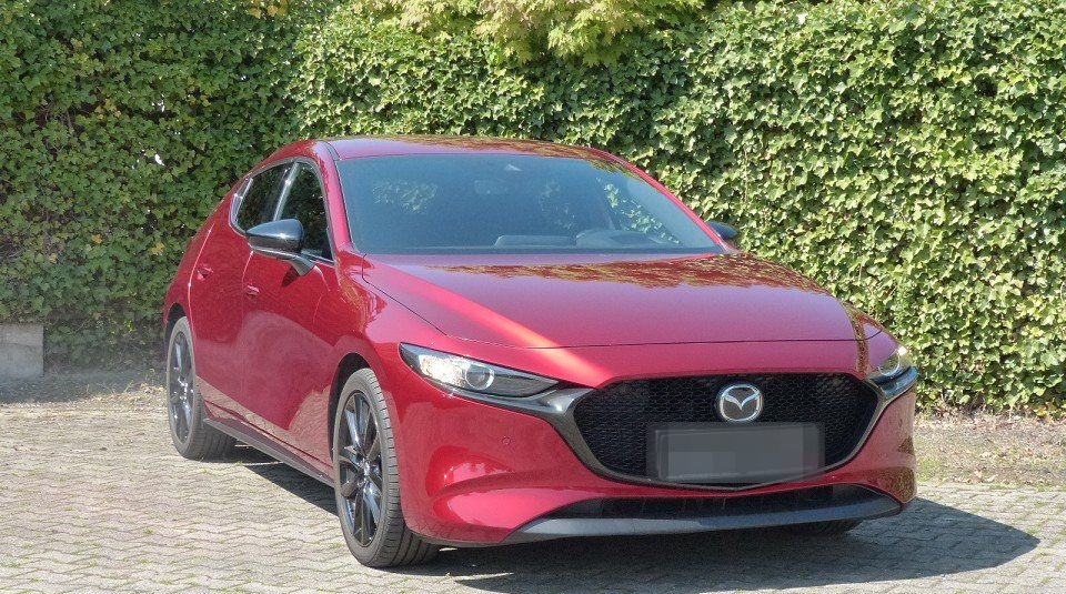 Mazda 3 SKYACTIV-G 150PS HOMURA foto 2