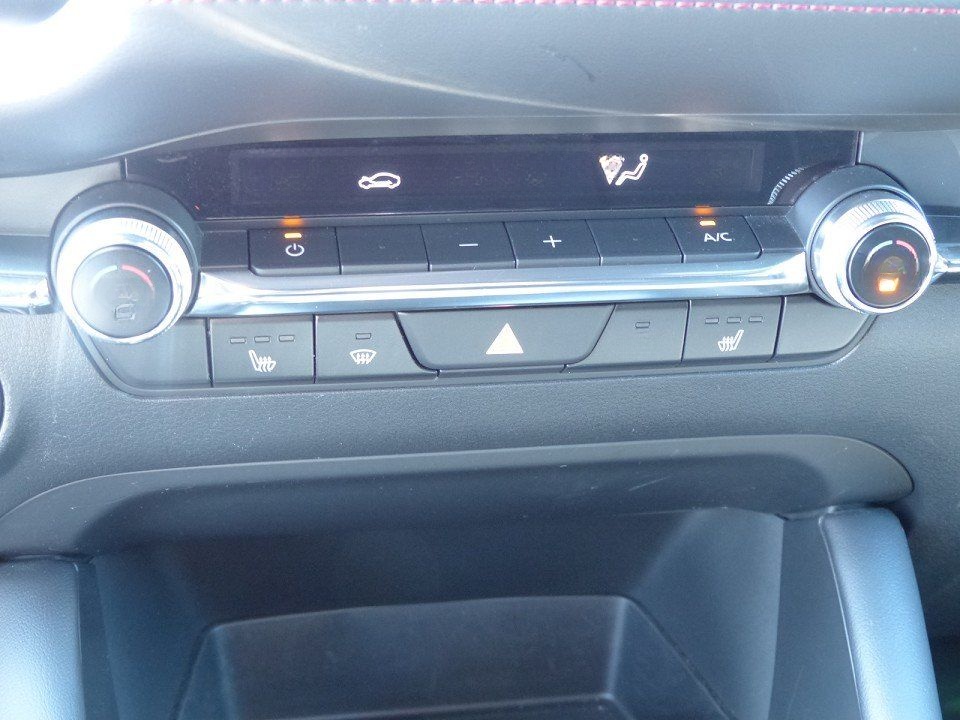 Mazda 3 SKYACTIV-G 150PS HOMURA foto 16