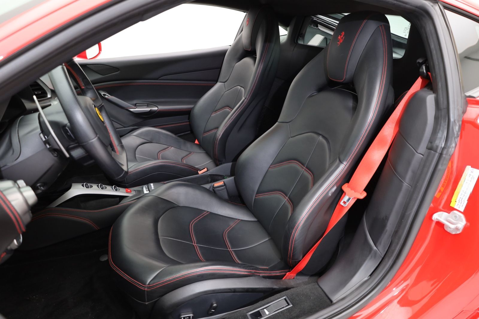 Ferrari 488 GTB - FERRARI HAMBURG foto 15