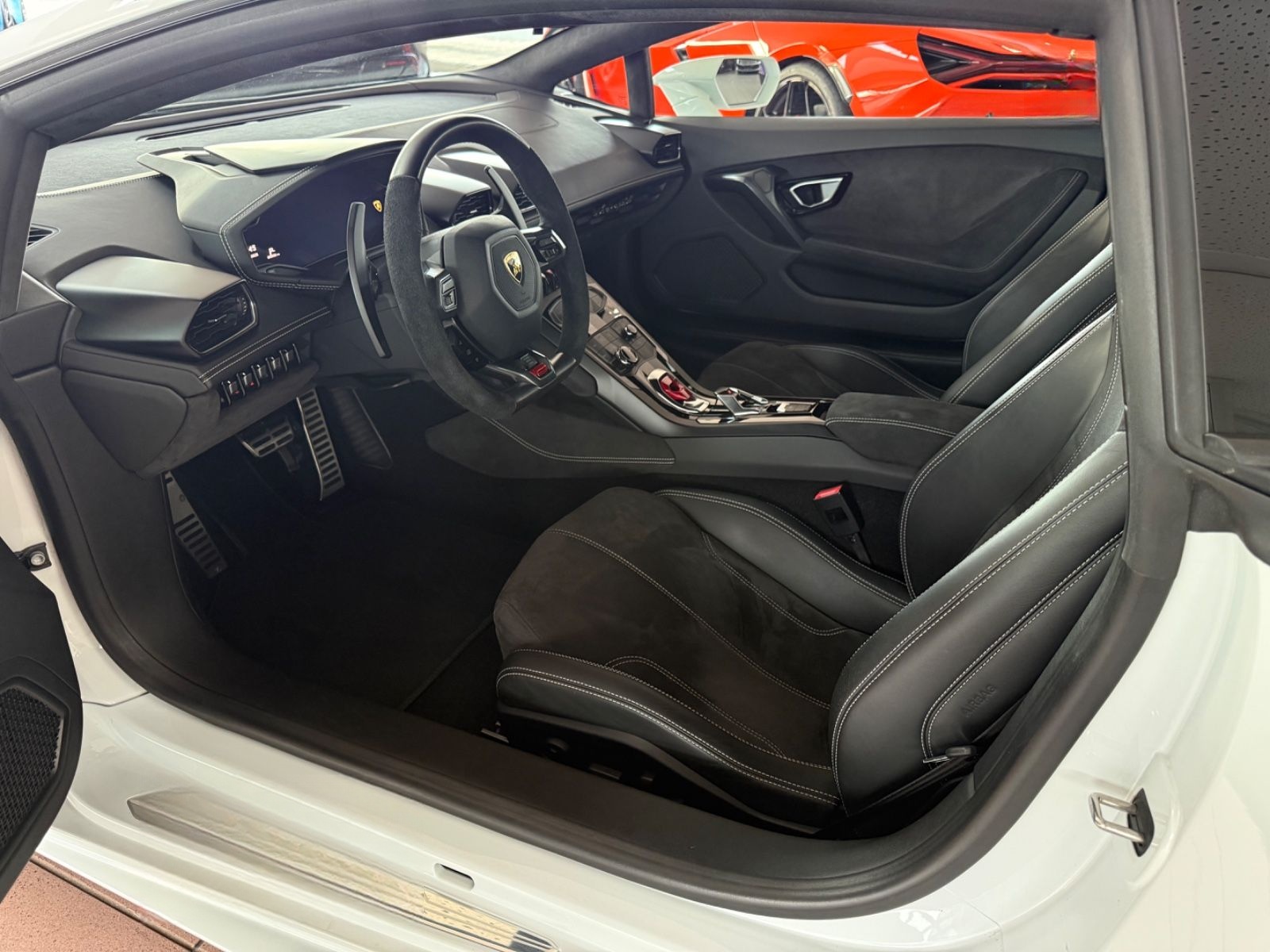 Lamborghini Huracán LP610-4 foto 12