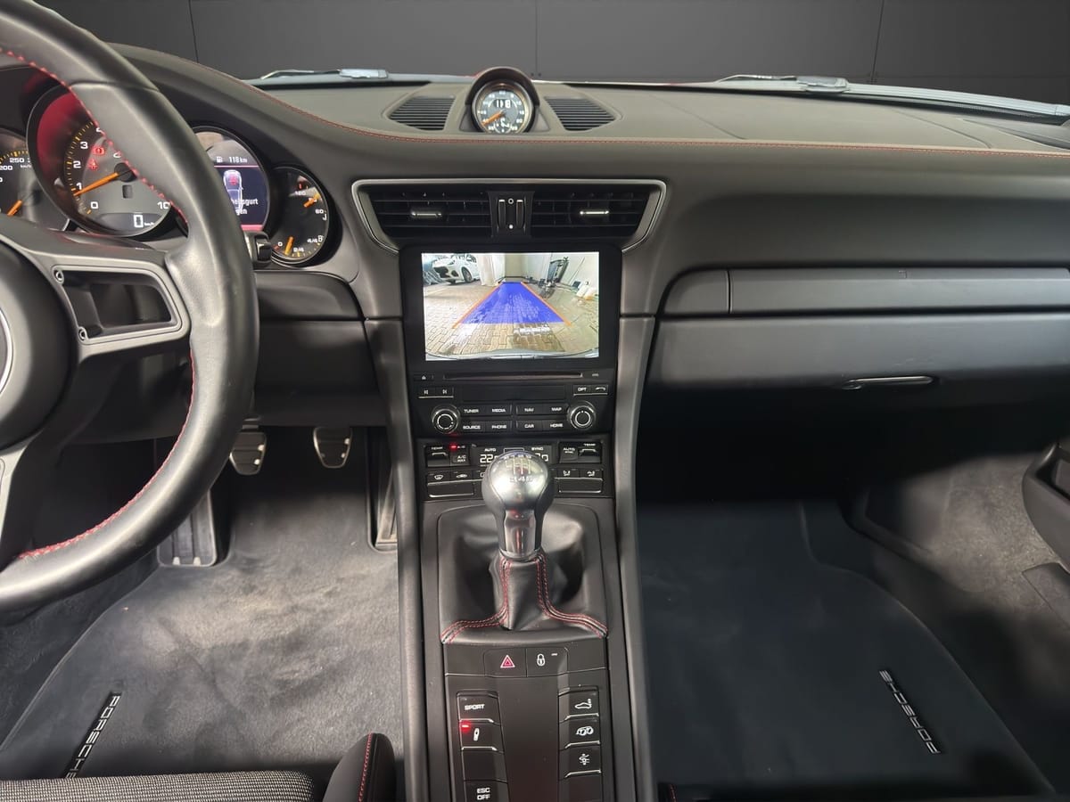 Porsche 991 991.2 GT3 Touring foto 11