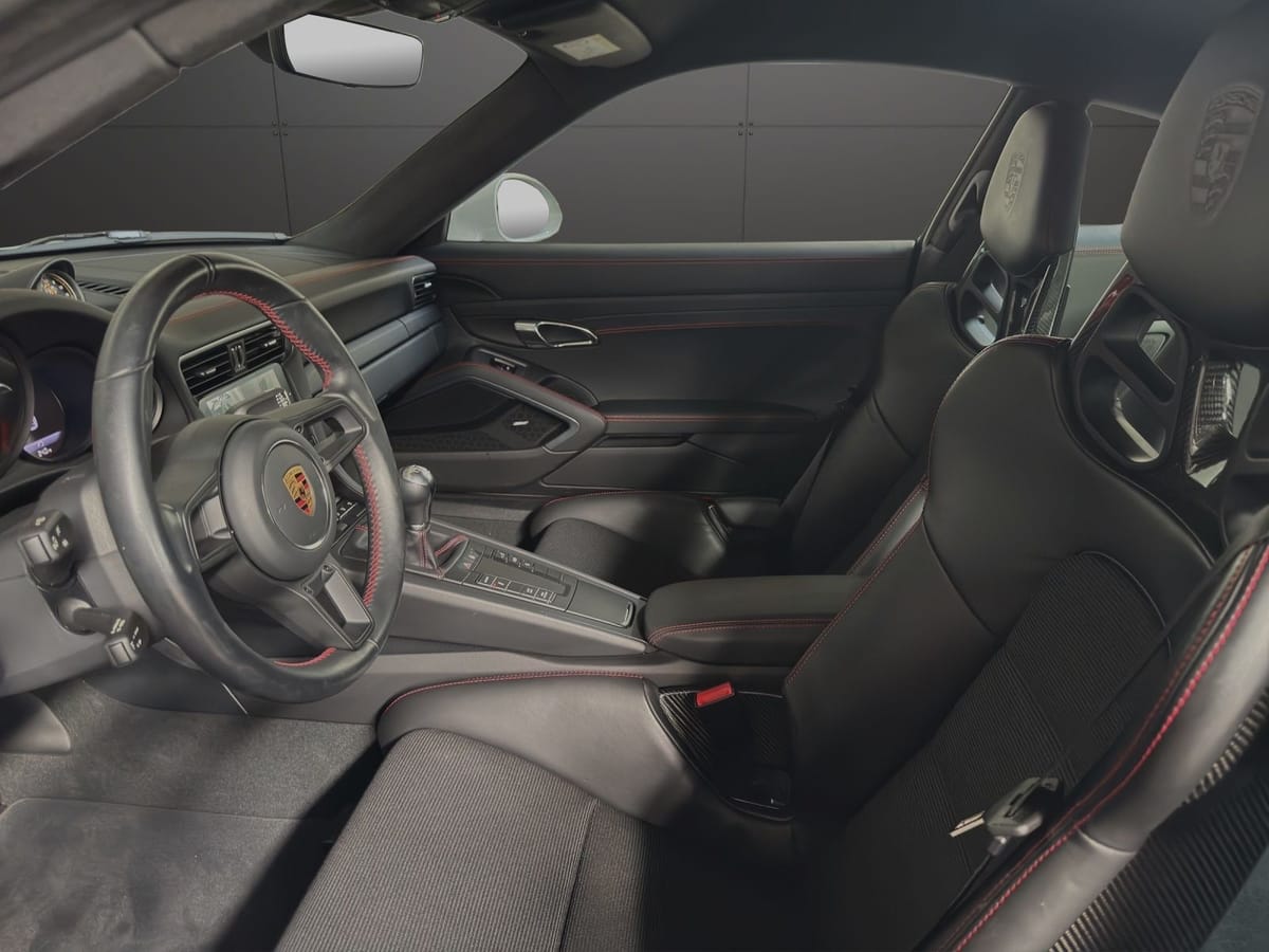 Porsche 991 991.2 GT3 Touring foto 16