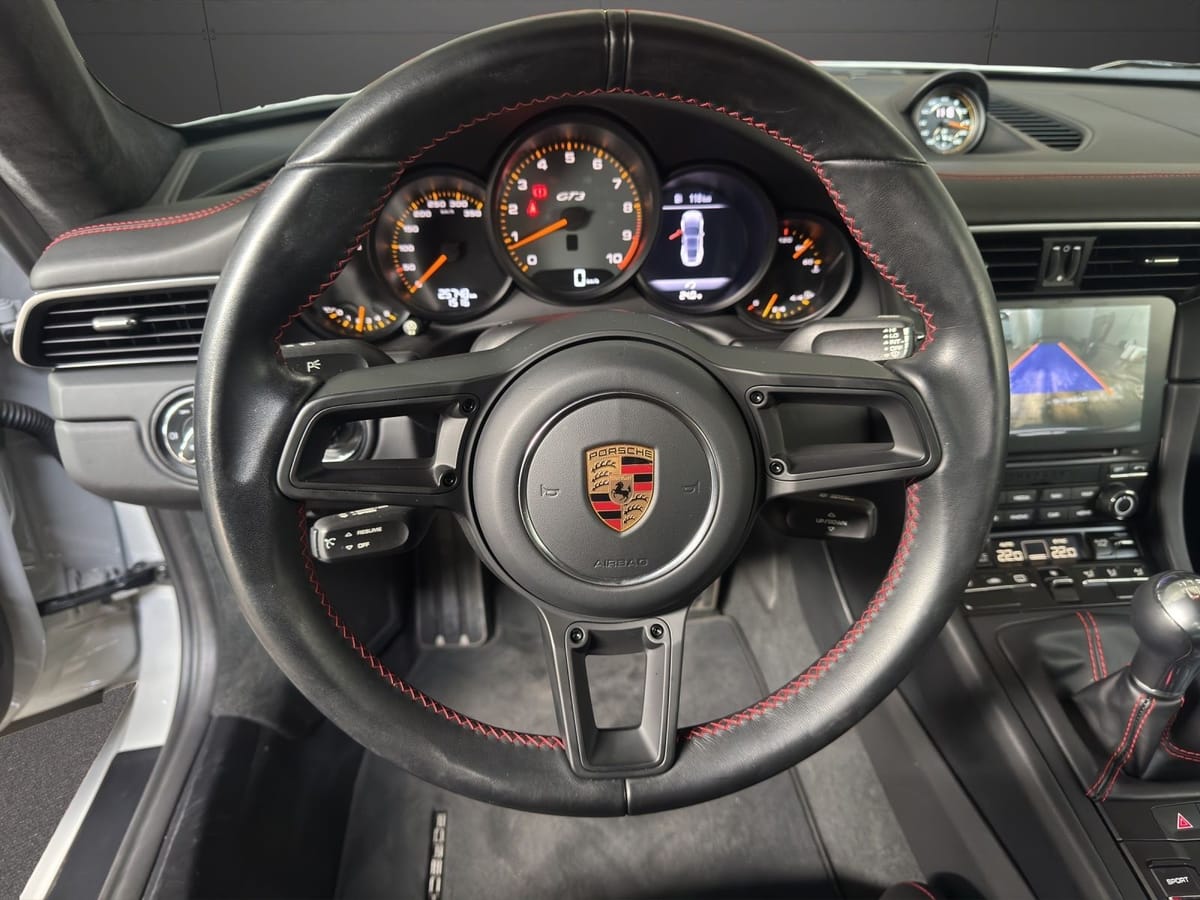 Porsche 991 991.2 GT3 Touring foto 9