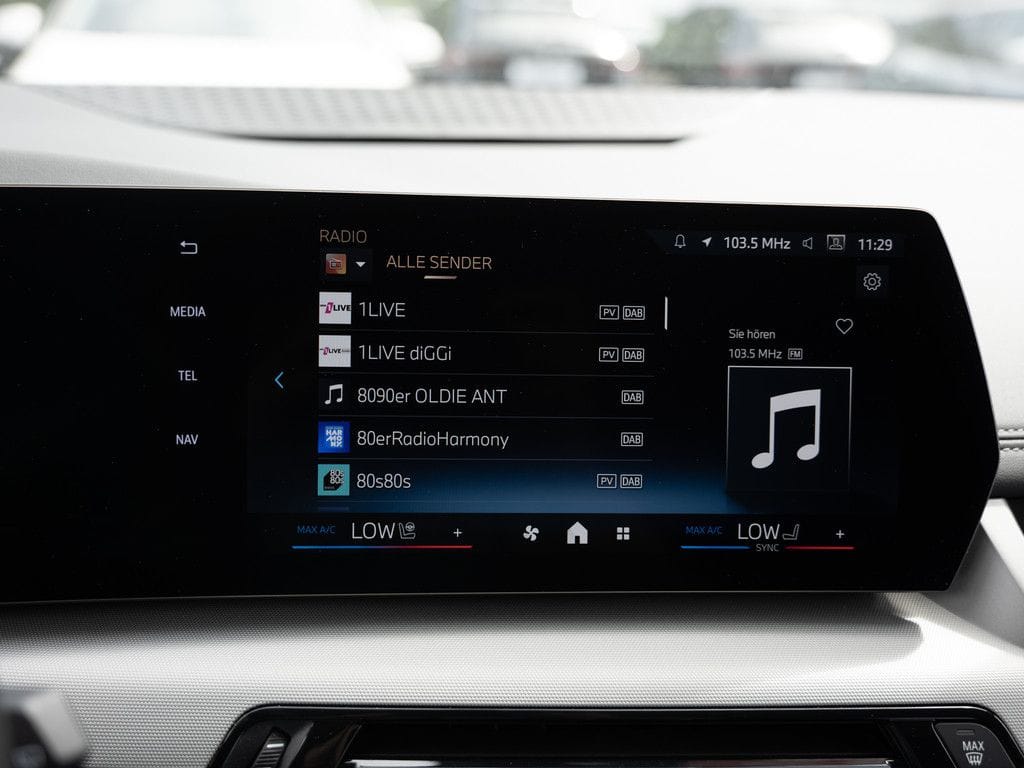 BMW 220 Active Tourer AHK LED NAVI H K KAMERA SHZ foto 17