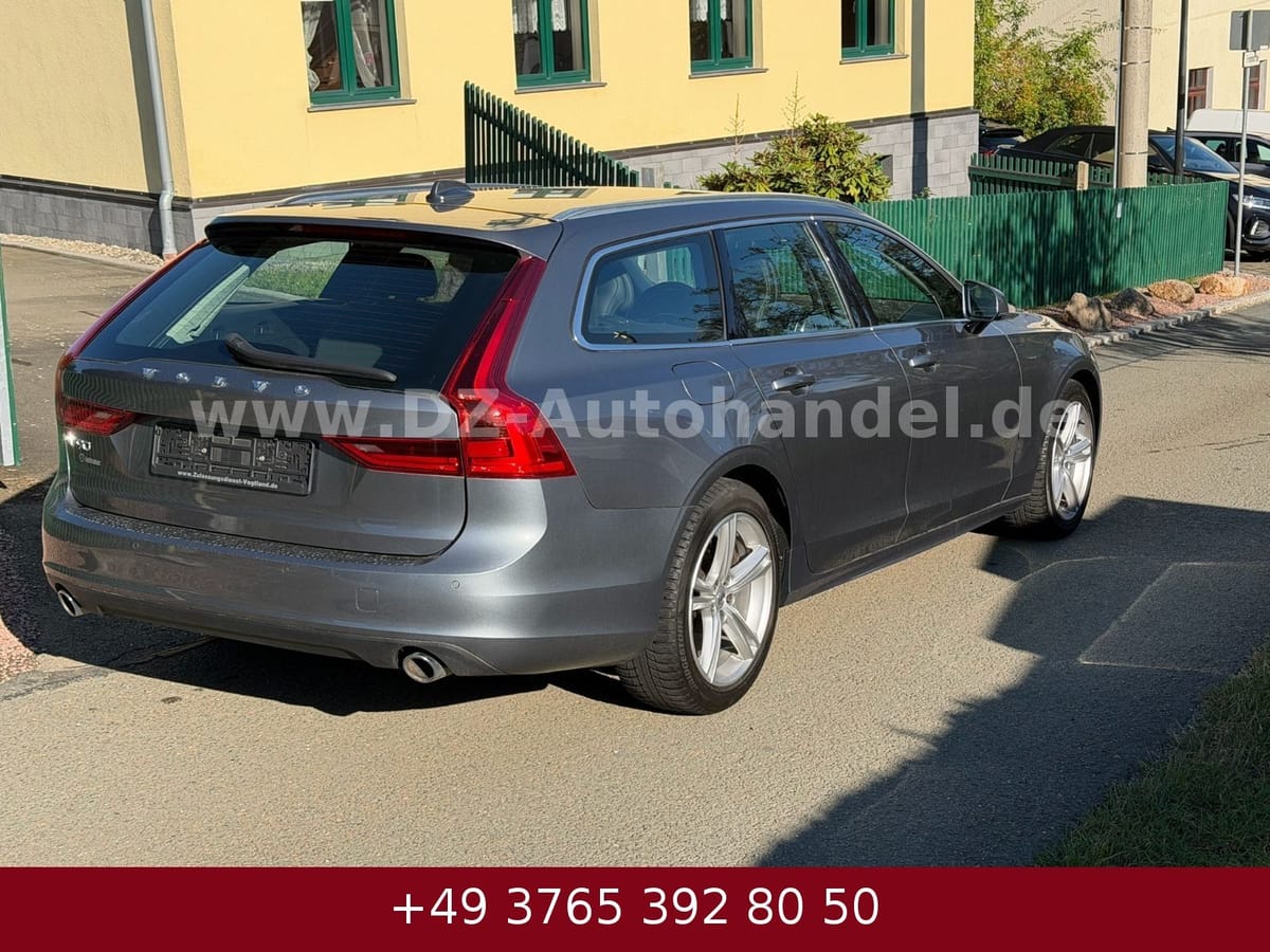 Volvo V90 Kombi Momentum 95 tkm 1.Hand foto 4