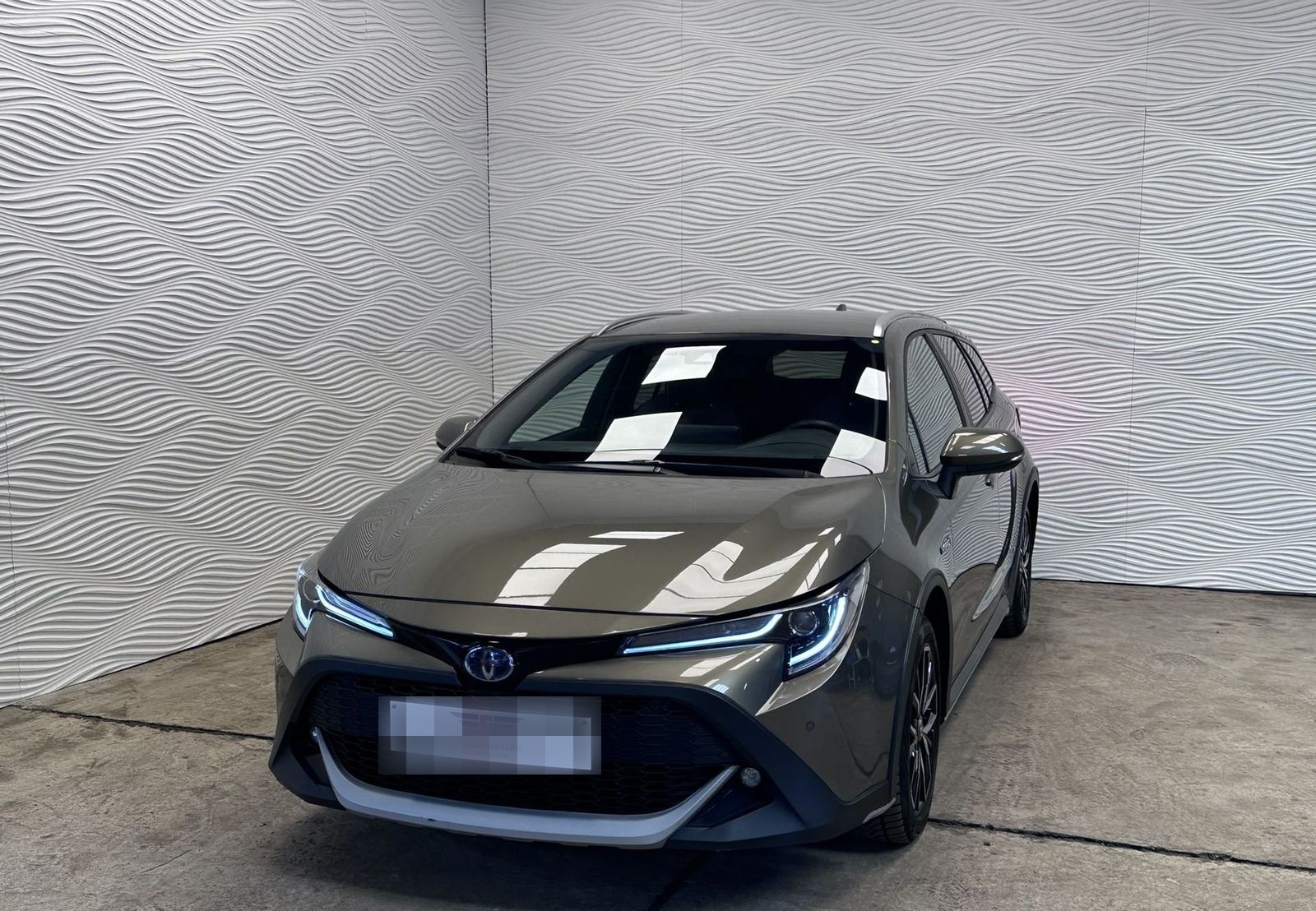 Toyota 1.8i Hybrid*AUT*NAVI*TREK*BREAK*LED* foto 4