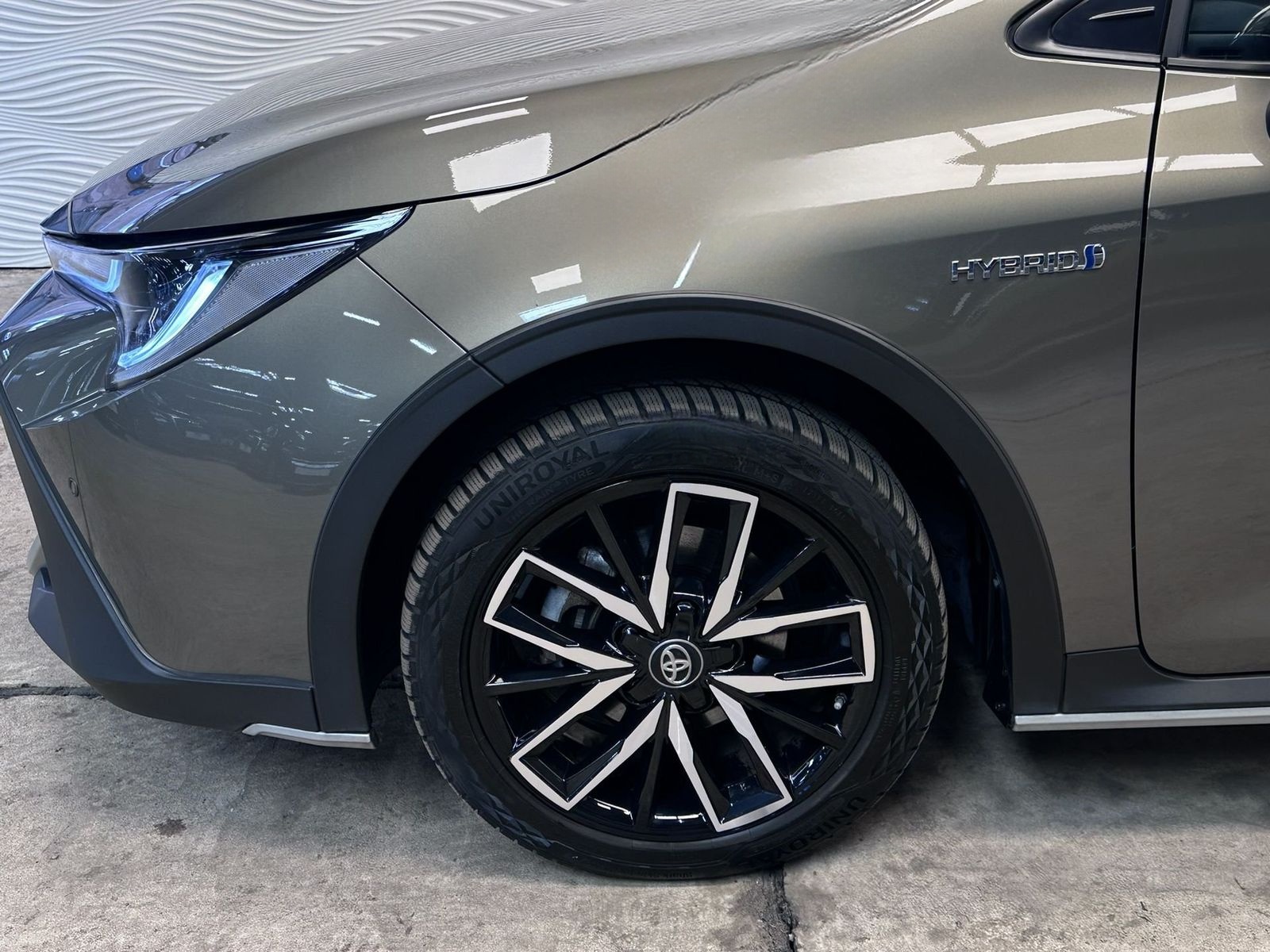 Toyota 1.8i Hybrid*AUT*NAVI*TREK*BREAK*LED* foto 7