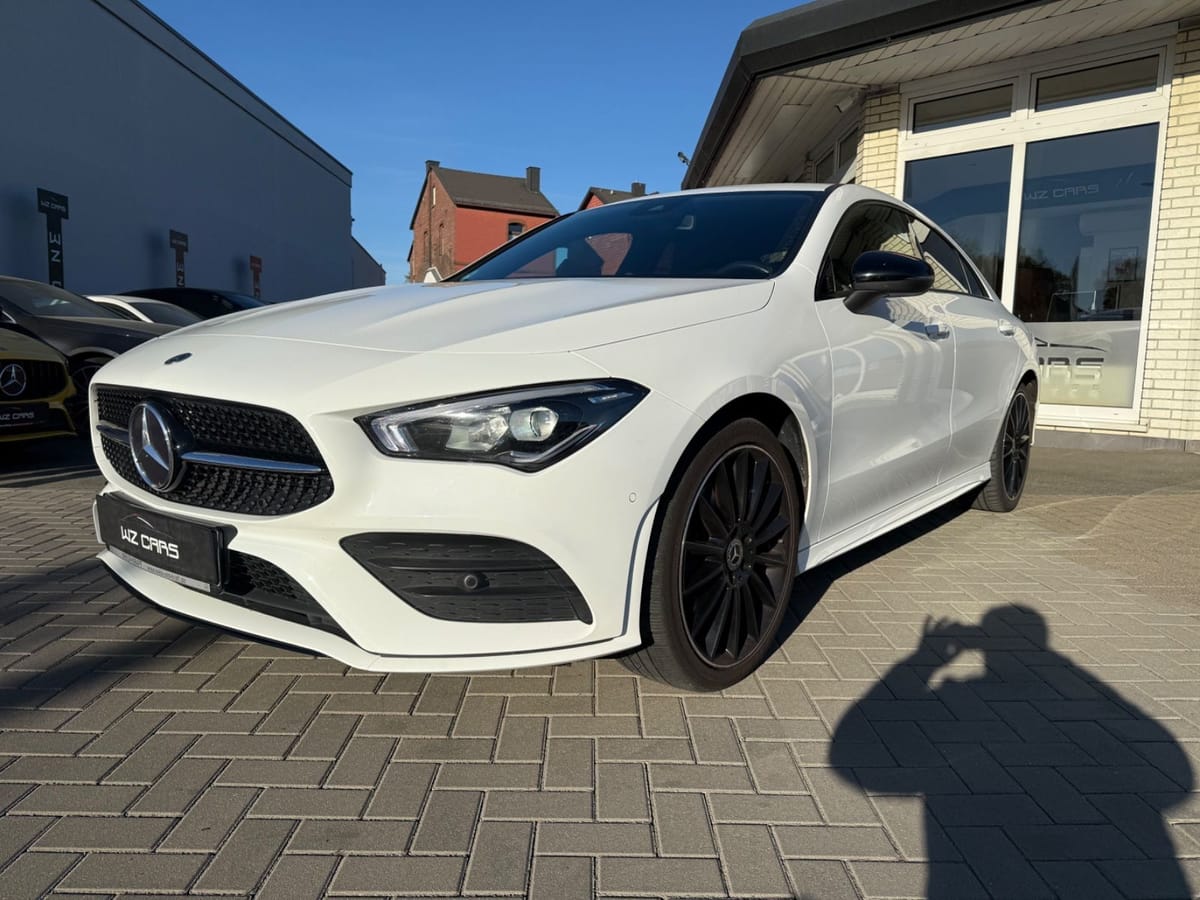 Mercedes-Benz CLA 250e AMG Line CARPLAY NAVI KLIMA PDC MB100