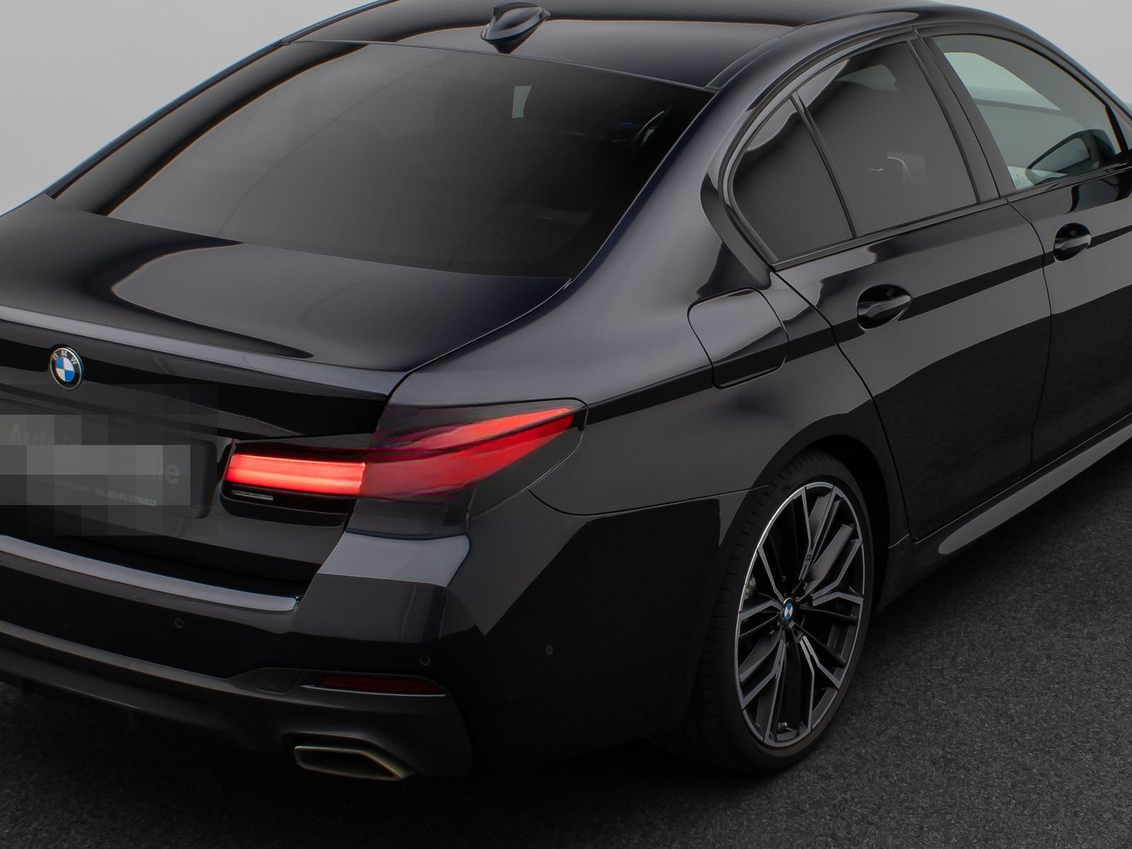 BMW 540d  xD M Sport Kamera HUD DAB H/K Alarm 20Zoll foto 15