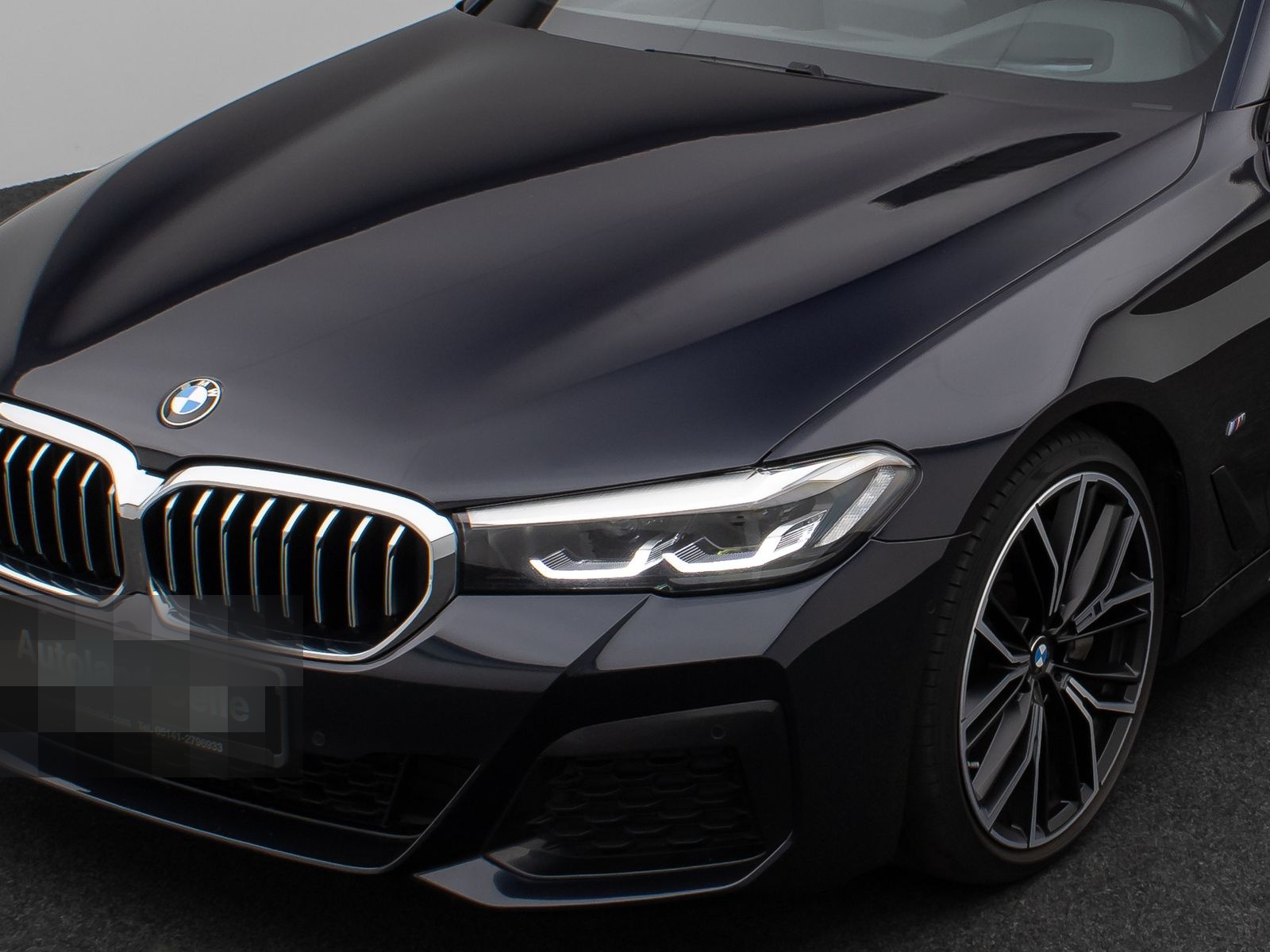 BMW 540d  xD M Sport Kamera HUD DAB H/K Alarm 20Zoll foto 17