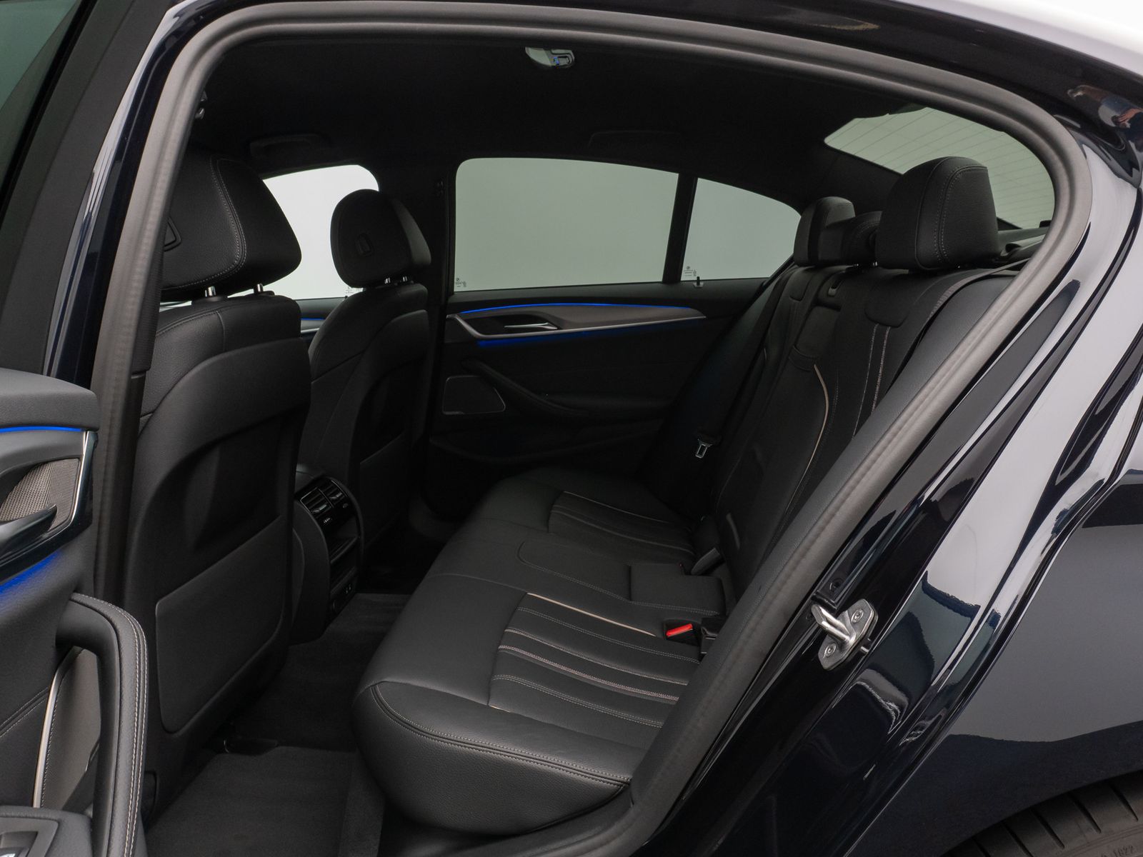 BMW 540d  xD M Sport Kamera HUD DAB H/K Alarm 20Zoll foto 25