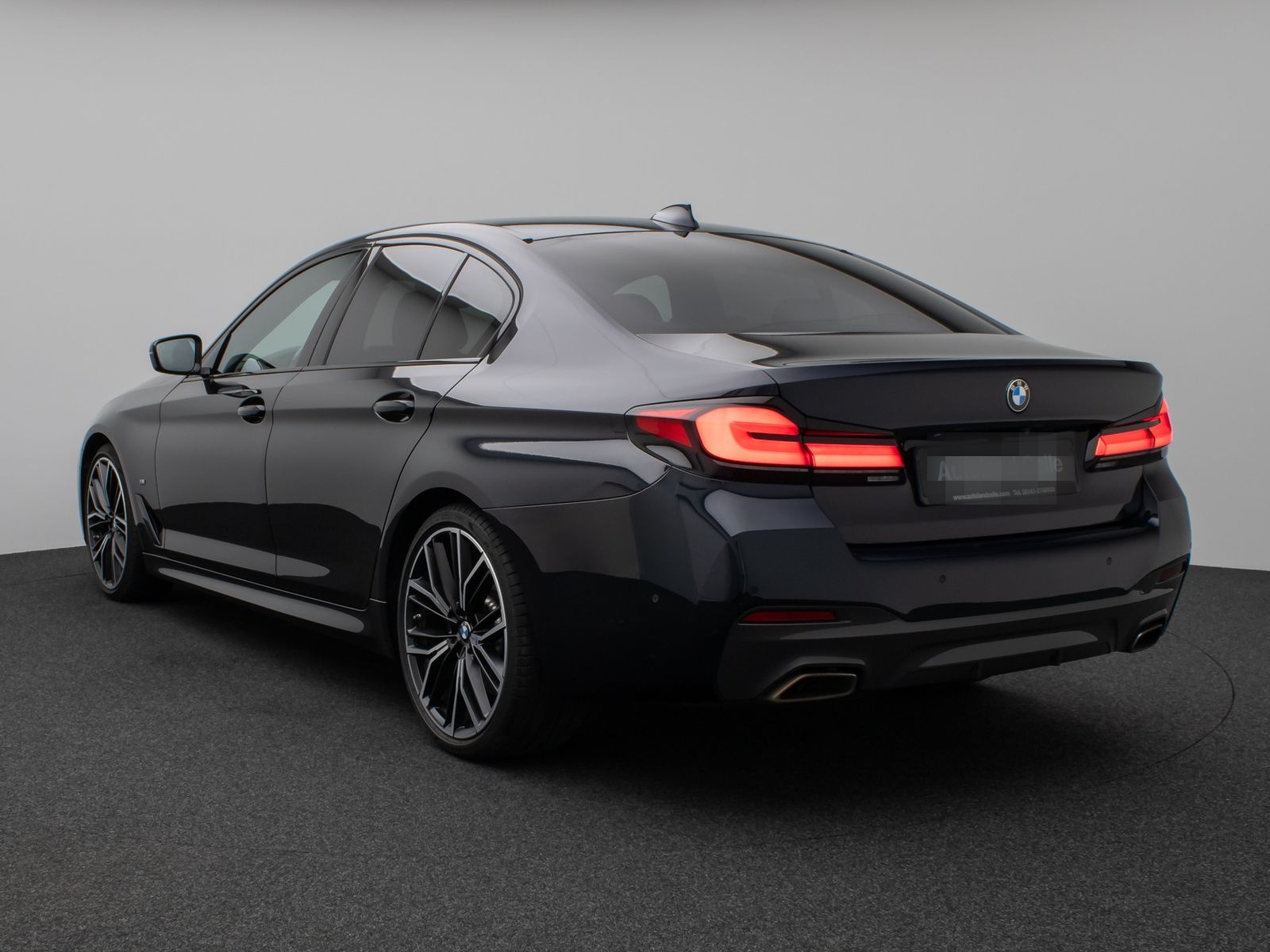 BMW 540d  xD M Sport Kamera HUD DAB H/K Alarm 20Zoll foto 9